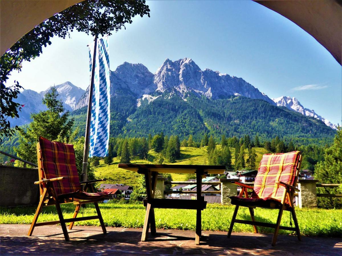 Ferienhaus Waldwinkl Hotel Grainau Exterior photo