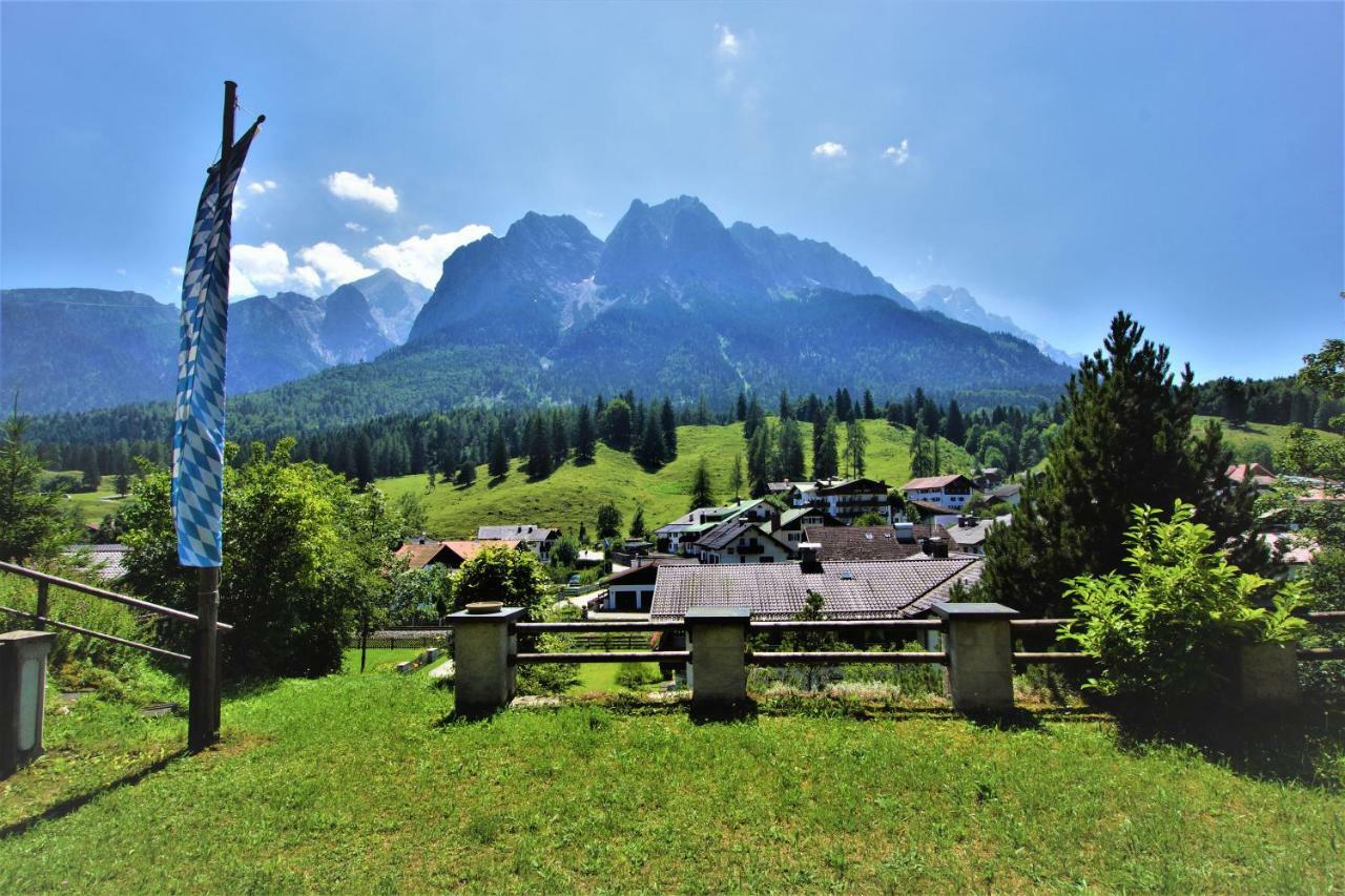 Ferienhaus Waldwinkl Hotel Grainau Exterior photo